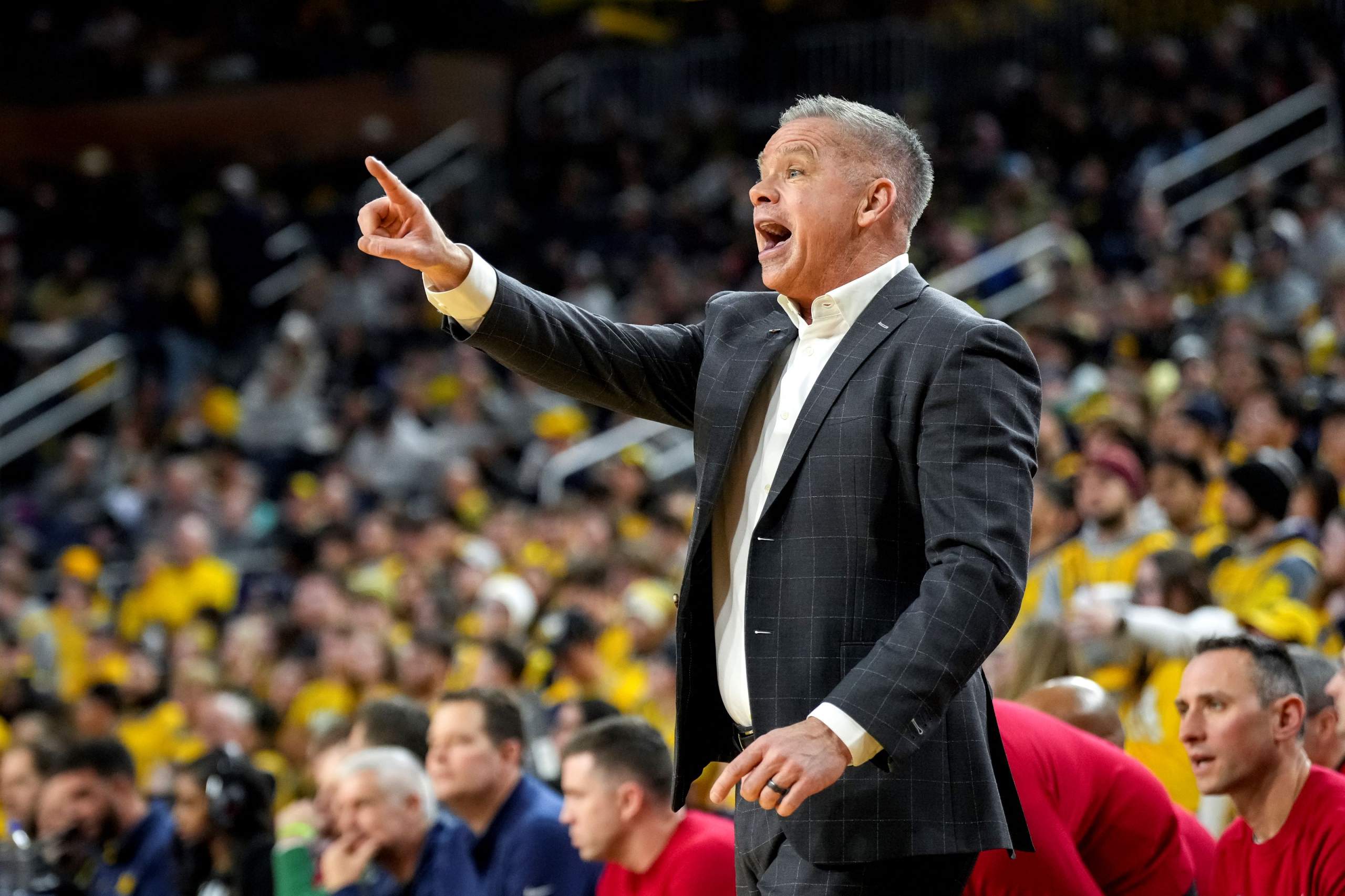 chris-holtmann-hired-to-revive-depaul-basketball-new-arena
