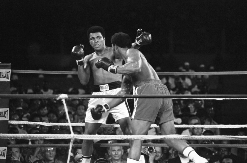 24-iconic-sports-moments-that-defined-the-1960s-1970s-new-arena